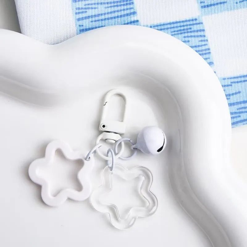 colorful star-shaped retractable plastic ID card holder with keychain. Cute and practical, suitable for bus cards, campus ID,
