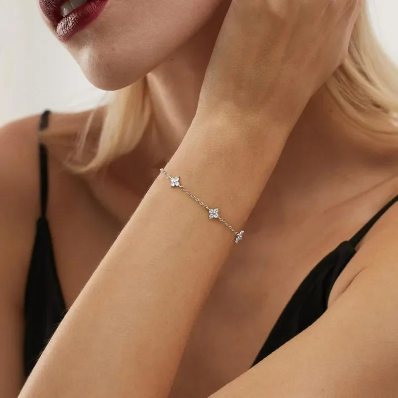 925 Silver Plated Cz Four-leaf Flower Bracelet for Women Shiny Zircon Flower Adjustable Link Chain Bracelet Cute Dainty Jewelry